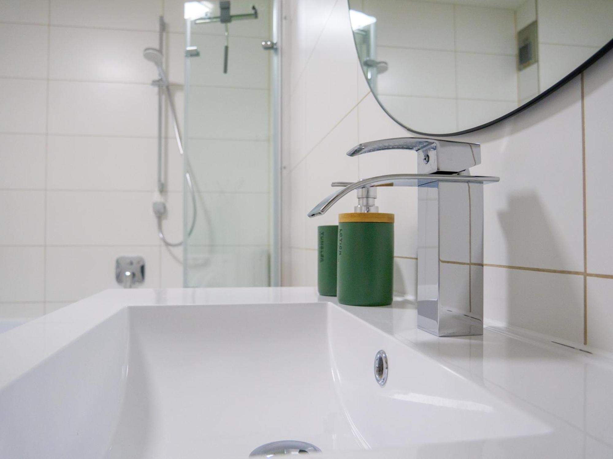 Amao-Green I 90Qm I Penthouse Maisonette Mit Rooftop I City Center I King-Size Betten Lahr  Bagian luar foto