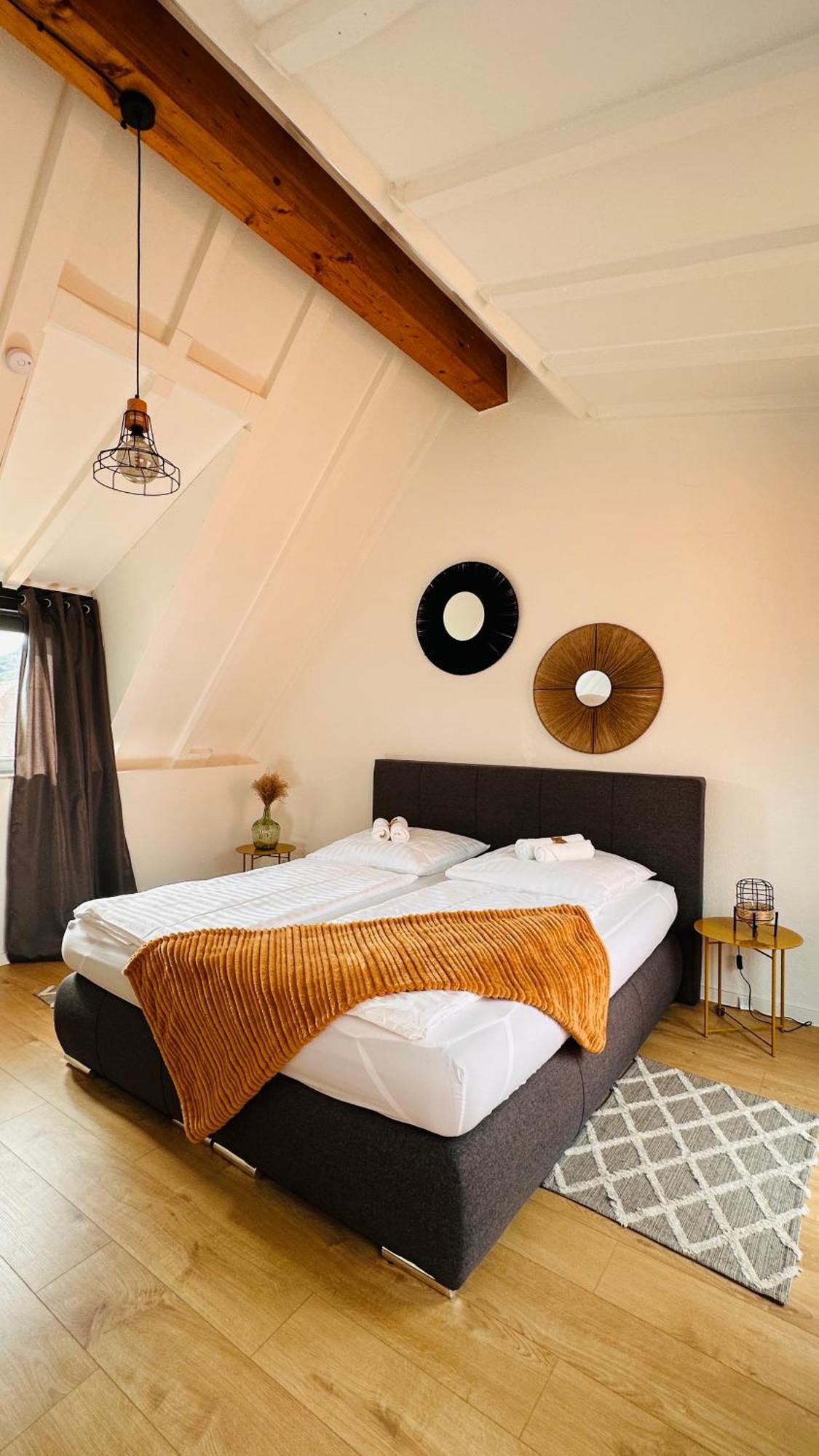 Amao-Green I 90Qm I Penthouse Maisonette Mit Rooftop I City Center I King-Size Betten Lahr  Bagian luar foto